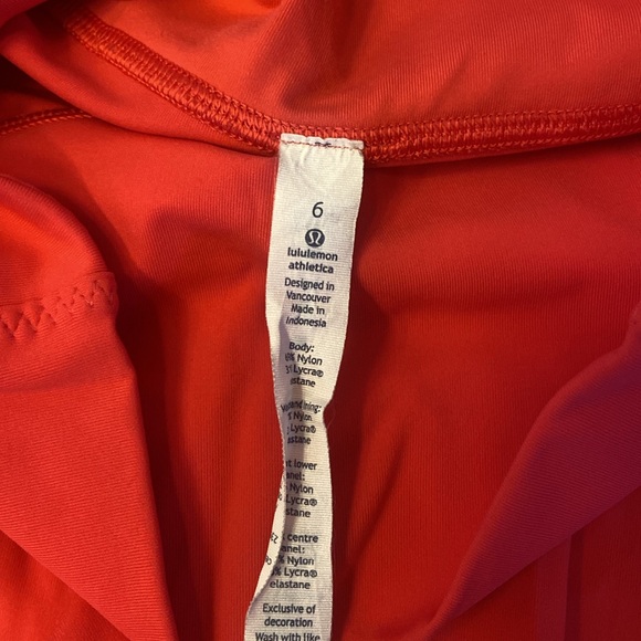 🍋Lululemon All The Right Places Crop🍋 - Picture 4 of 7